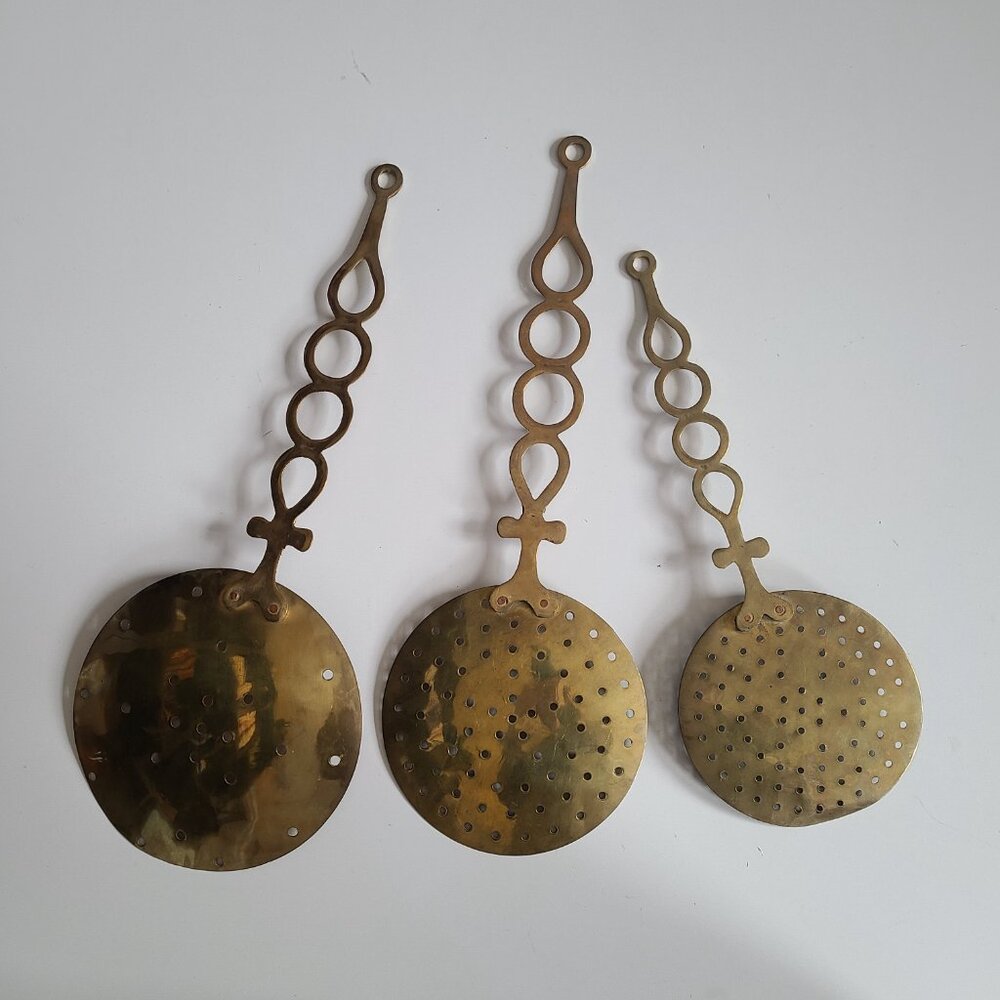 Vintage Brass Strainer, Skimmer, Chestnut Roaster Kitchen Wall Decor — Set of 3 - Picture 2 of 3